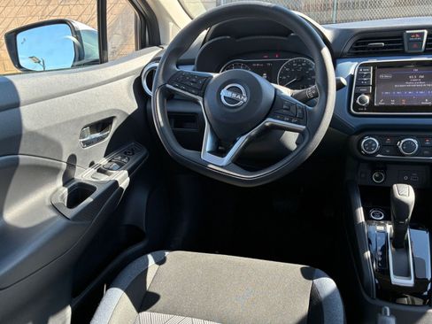 Used 2025 Nissan Versa SV image 32