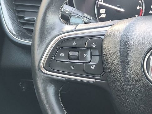 Used 2023 Buick Envision Essence image 28