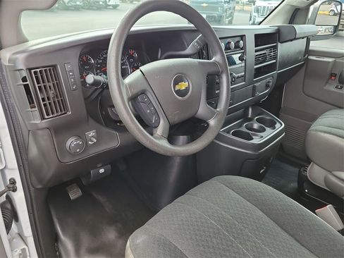 Certified 2021 Chevrolet Express 2500 w/ Driver Convenience Package image 10
