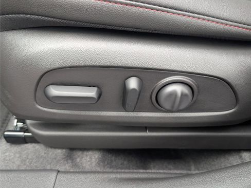 New 2026 Chevrolet Trax RS w/ Driver Confidence Package image 17