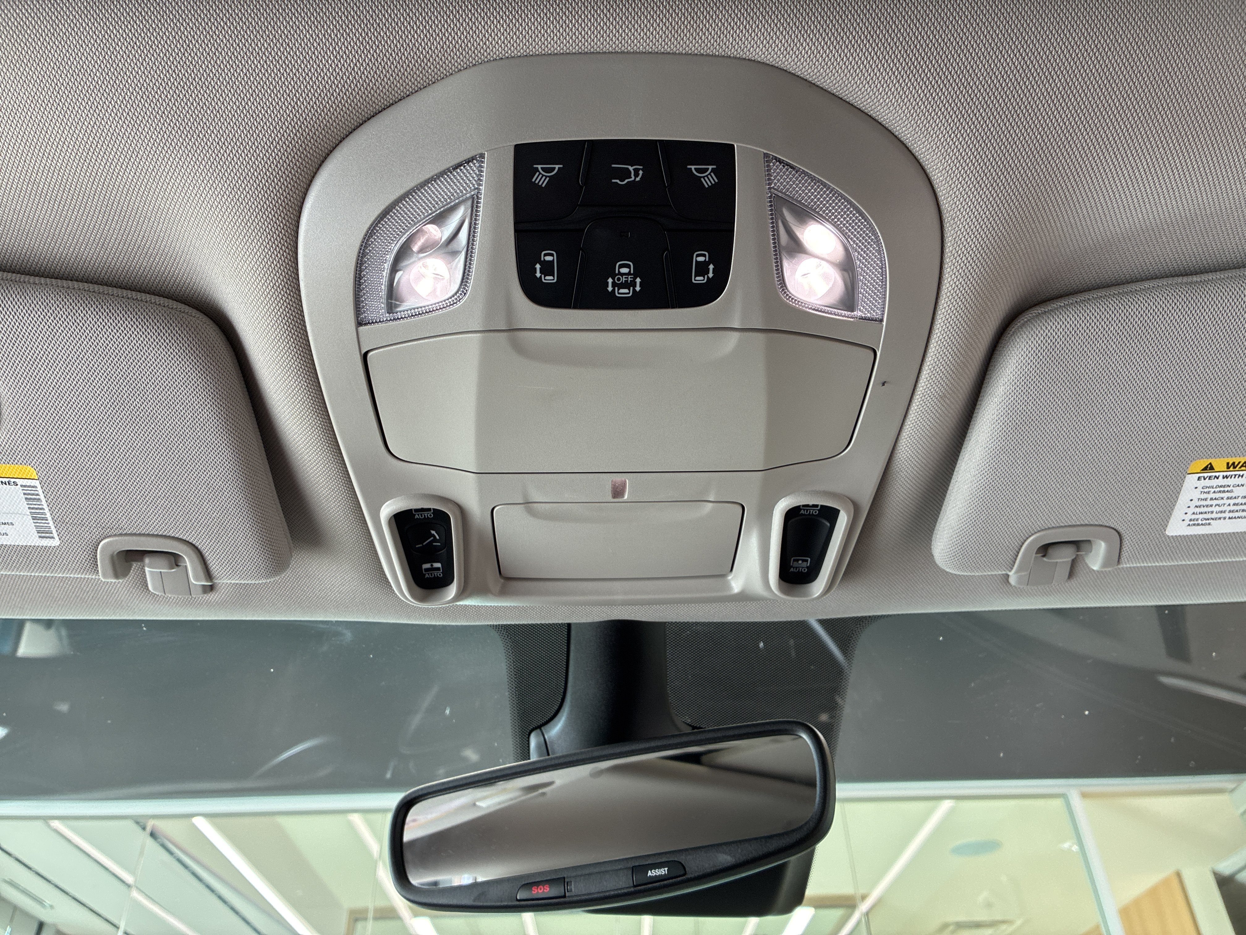 Certified 2023 Chrysler Pacifica Limited w/ Uconnect Theater Family Group AWD/4WD image 30