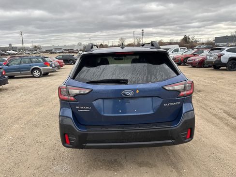 Used 2021 Subaru Outback Premium image 13