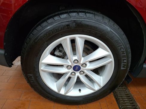 Used 2018 Ford Edge SEL w/ Equipment Group 201A AWD/4WD image 6