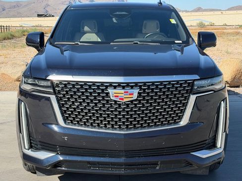 Used 2023 Cadillac Escalade Premium Luxury w/ Performance Package image 5