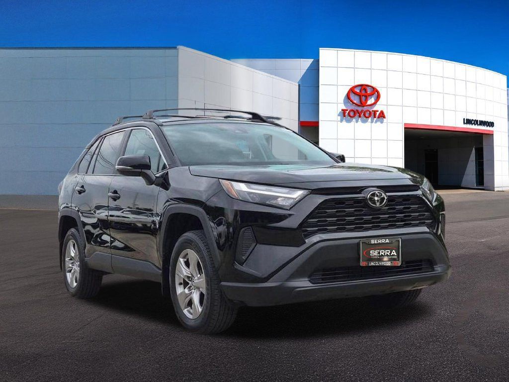 Used 2023 Toyota RAV4 XLE w/ Convenience Package AWD/4WD image 9