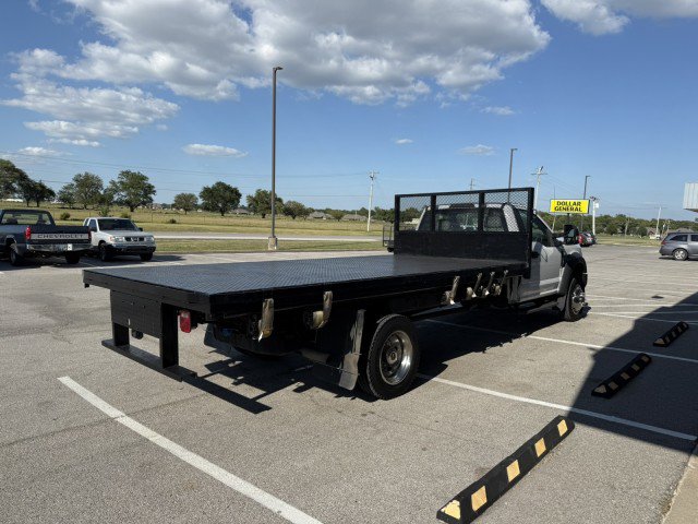 Used 2018 Ford F550 4x4 Regular Cab Super Duty image 3