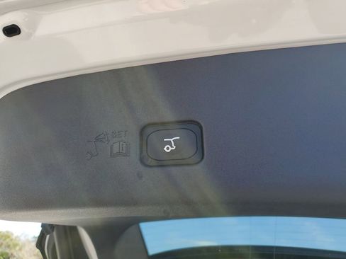 New 2026 Lincoln Nautilus Reserve AWD/4WD image 6