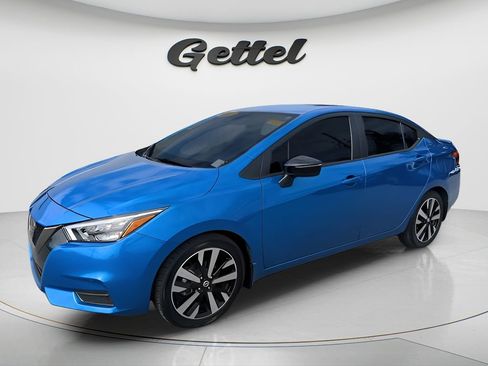 Used 2022 Nissan Versa SR w/ Convenience Package image 4