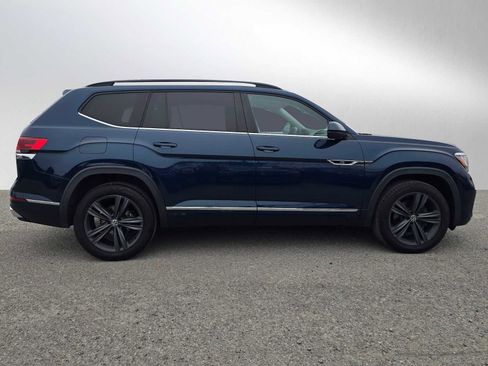 Used 2021 Volkswagen Atlas SE w/ Towing Package image 2