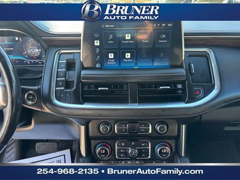 Used 2022 Chevrolet Suburban Z71 w/ Luxury Package image 22