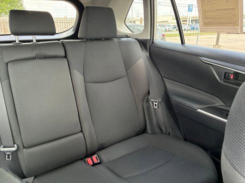 Used 2025 Toyota RAV4 LE AWD/4WD image 31