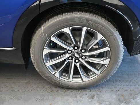 New 2025 Cadillac Lyriq Sport image 12