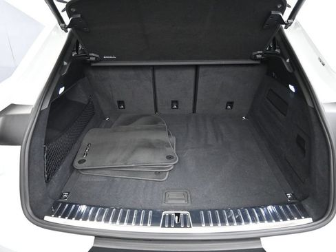 Certified 2024 Porsche Cayenne S AWD/4WD image 25