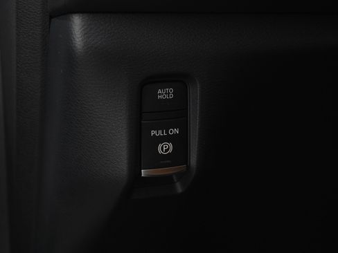 Used 2025 Nissan Armada SL AWD/4WD image 30