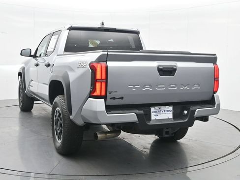 Used 2024 Toyota Tacoma TRD Off-Road AWD/4WD image 8