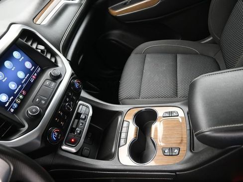 Used 2021 GMC Acadia SLE w/ Driver Convenience Package FWD image 19