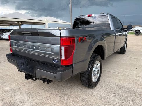 Used 2022 Ford F350 Platinum AWD/4WD image 7