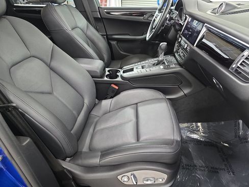 Certified 2019 Porsche Macan AWD/4WD image 27