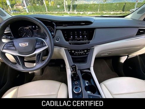 Used 2023 Cadillac XT5 Premium Luxury w/ Technology Package image 15