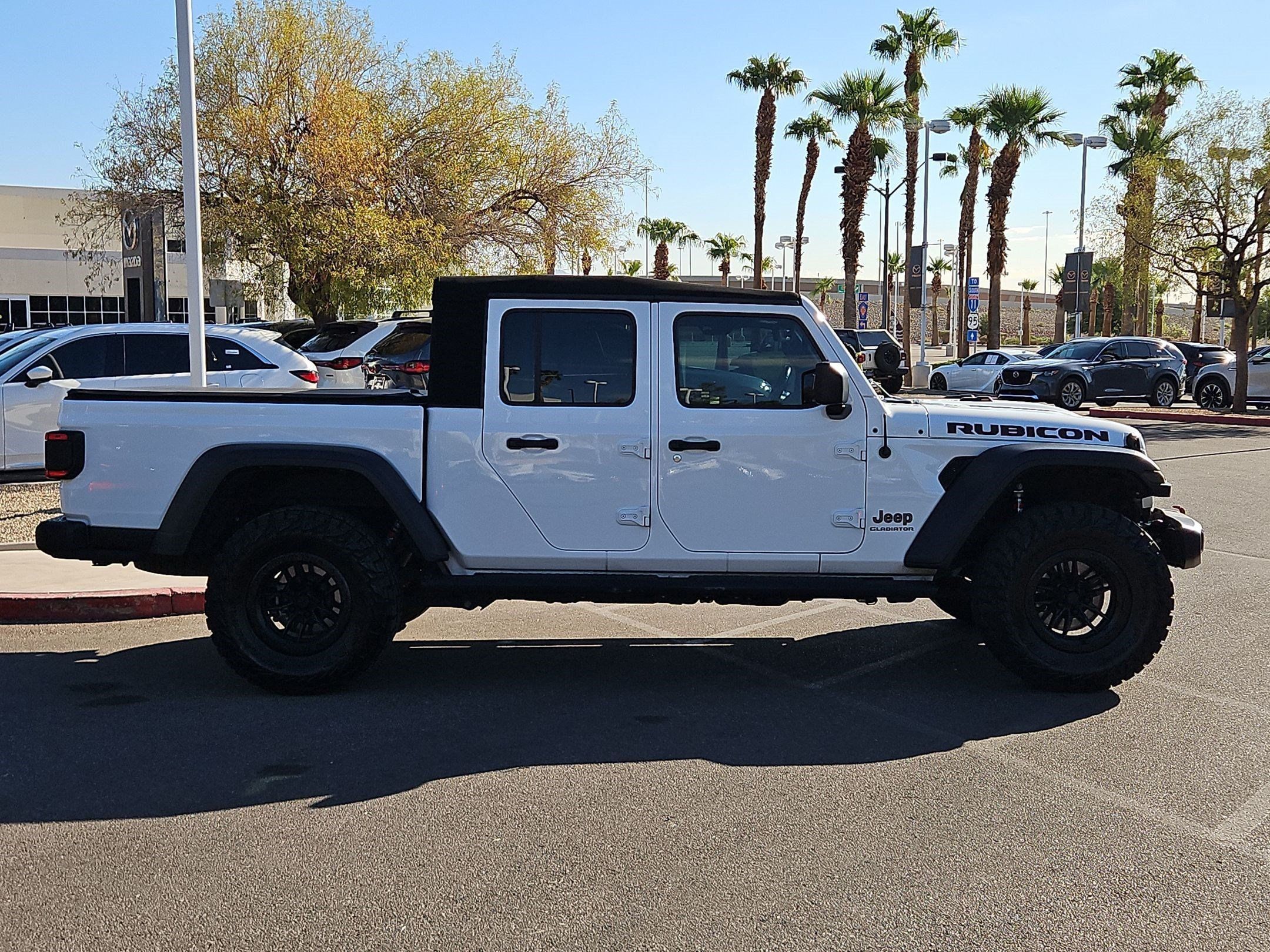 Used 2022 Jeep Gladiator Rubicon w/ Cold Weather Group AWD/4WD image 6