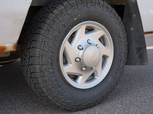Used 2014 Ford E-250 and Econoline 250 RWD image 29
