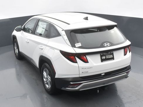 Used 2025 Hyundai Tucson SE image 17