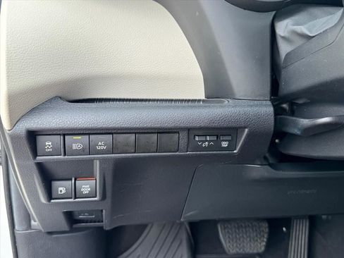 Certified 2024 Toyota Sienna XLE w/ XLE Plus Package AWD/4WD image 20