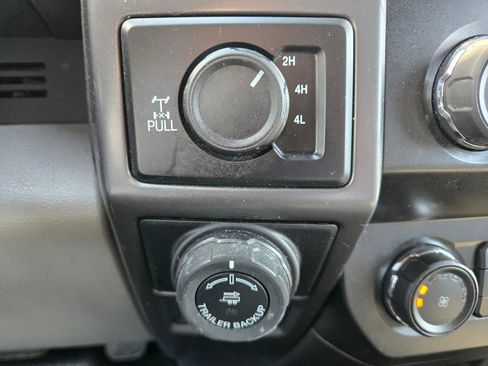 Used 2019 Ford F150 XLT image 31