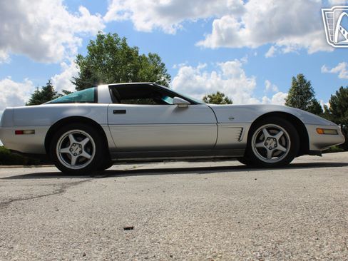 Used 1996 Chevrolet Corvette Coupe RWD image 37
