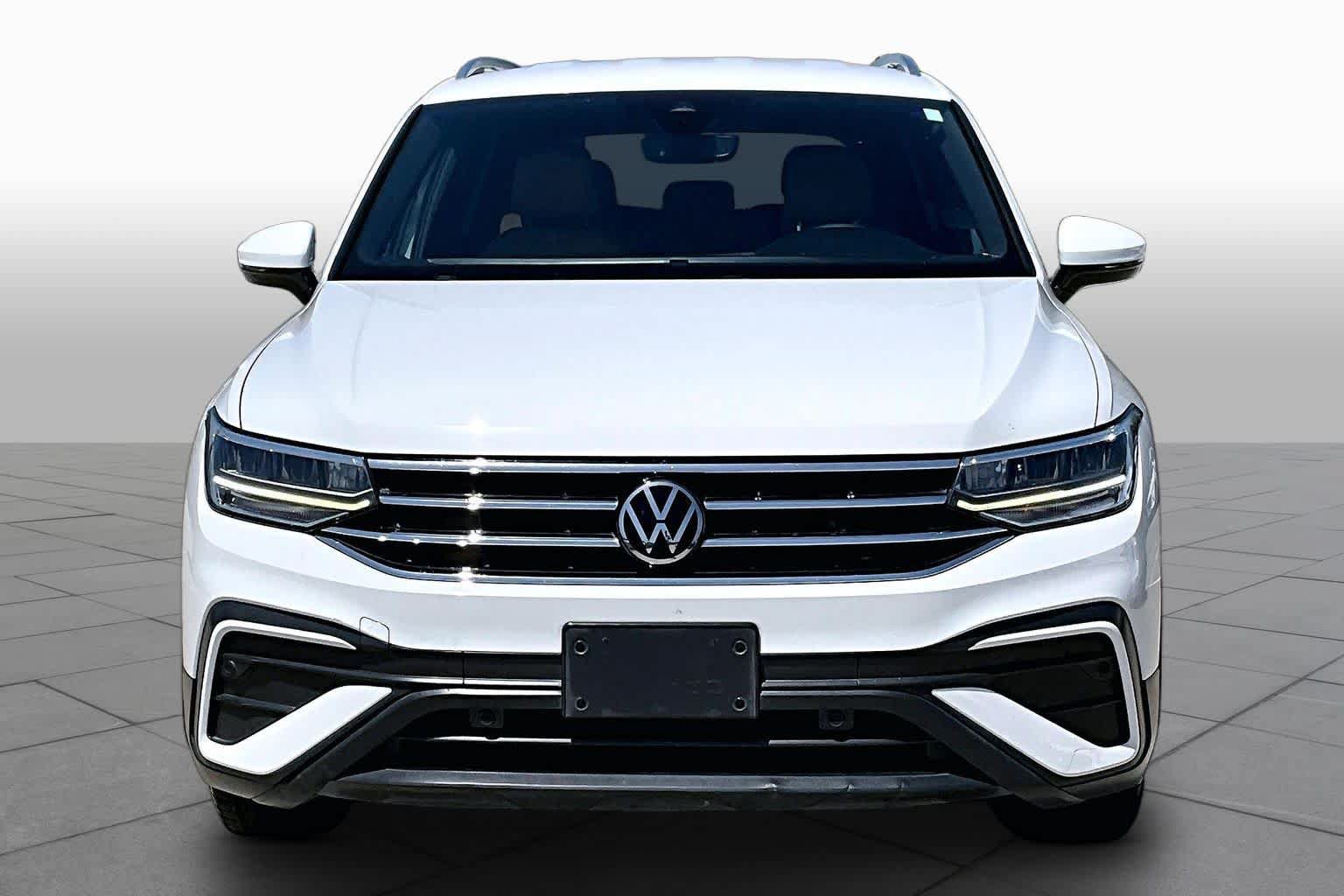 Used 2022 Volkswagen Tiguan SE FWD image 5