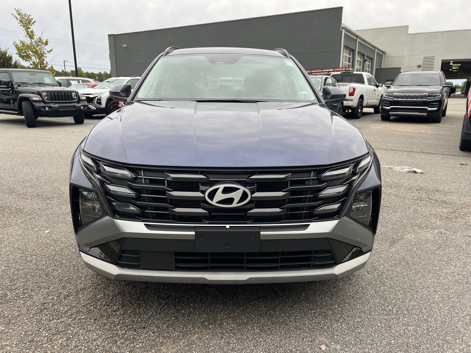 Used 2025 Hyundai Tucson SEL AWD/4WD image 3