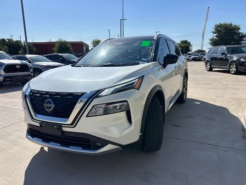 Used 2022 Nissan Rogue Platinum w/ Head-Up Display Package FWD image 8