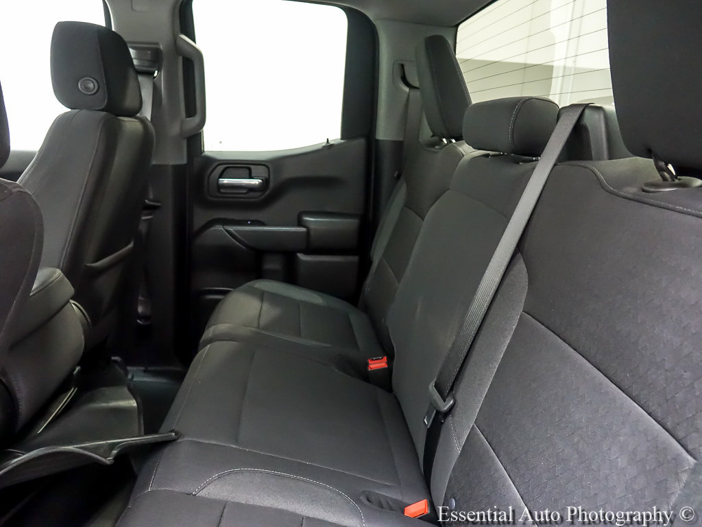 Used 2025 Chevrolet Silverado 1500 Custom w/ Turbomax Blackout Package AWD/4WD image 11
