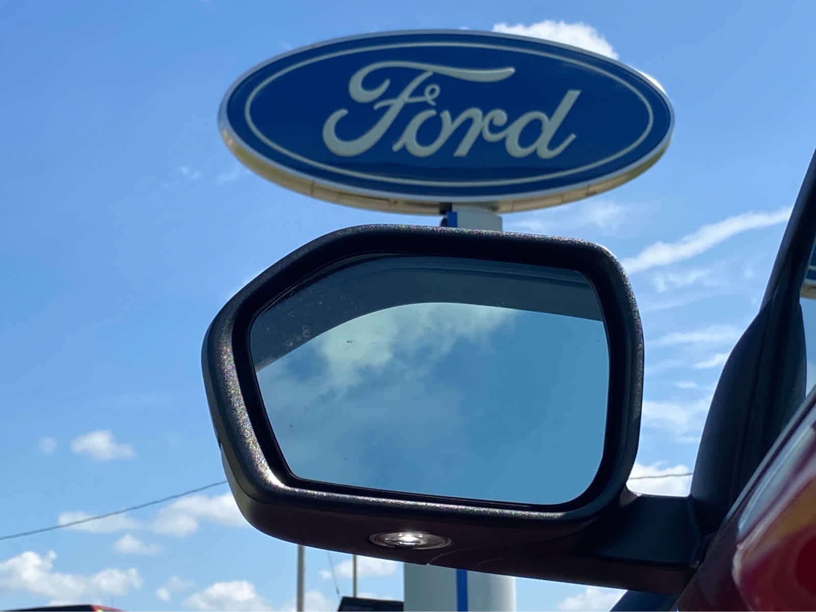 Used 2023 Ford Explorer XLT w/ Equipment Group 202A AWD/4WD image 40