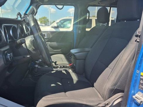 Used 2020 Jeep Gladiator Sport w/ Quick Order Package 24S image 11