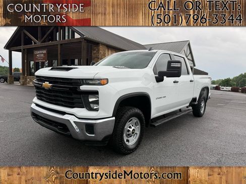 Used 2024 Chevrolet Silverado 2500 W/T w/ WT/CX Safety Package AWD/4WD image 1