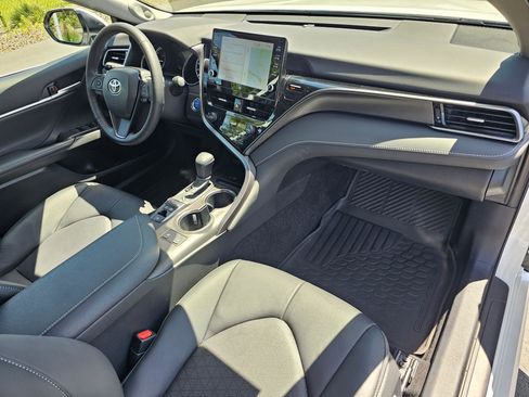 Used 2023 Toyota Camry XSE w/ Navigation Package FWD image 11
