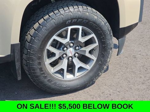 Used 2021 GMC Canyon AT4 w/ Trailering Package AWD/4WD image 10