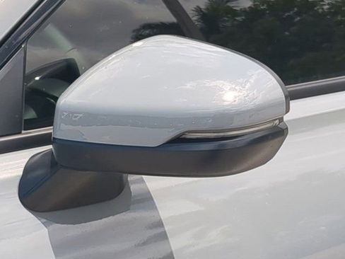 New 2026 Honda HR-V EX-L image 11