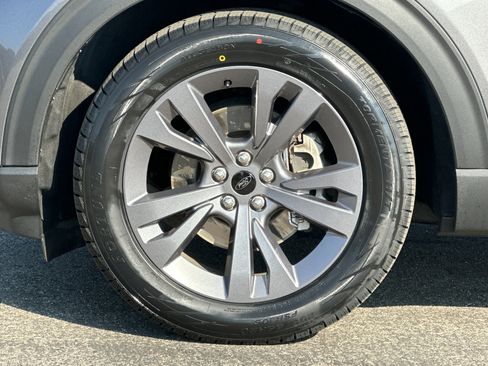 Certified 2022 Ford Explorer XLT w/ Equipment Group 202A image 28