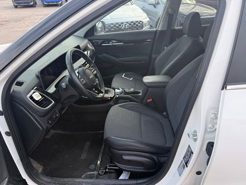 Certified 2024 Kia Seltos S image 8