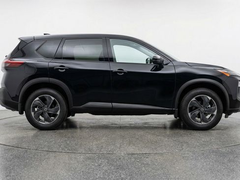 Used 2025 Nissan Rogue SV image 11