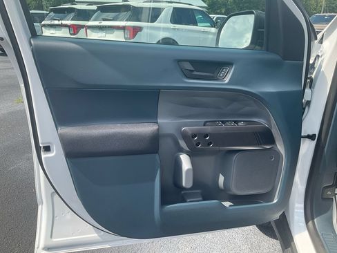 New 2026 Ford Maverick XL FWD image 17