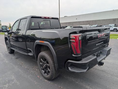 Used 2025 GMC Sierra 2500 AT4 w/ AT4 Premium Plus Package AWD/4WD image 6
