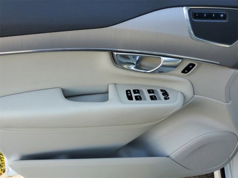 Certified 2024 Volvo XC90 B5 Core w/ Protection Package Premier image 20