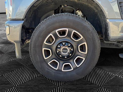 Certified 2024 Ford F350 Platinum image 9