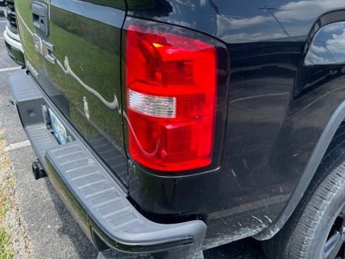 Used 2017 GMC Sierra 1500 4x4 Double Cab w/ Elevation Edition image 16