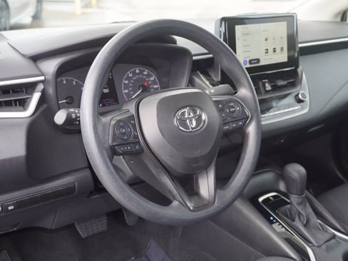 Certified 2025 Toyota Corolla LE image 11