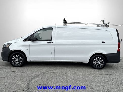 Used 2023 Mercedes-Benz Metris Cargo image 22