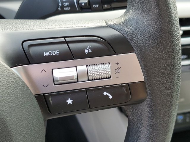 Used 2025 Hyundai Tucson SEL AWD/4WD image 13